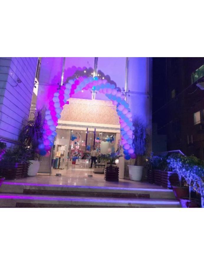 Hotel D Grand, Bareilly Bagian luar foto